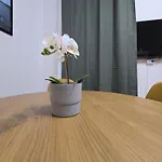 Primavera - New In The Heart Of * Budapest